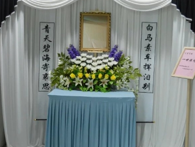 ‌鼓楼区灵堂布置